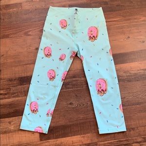 Feed Me Fight Me 3 Quarter Length Leggings M